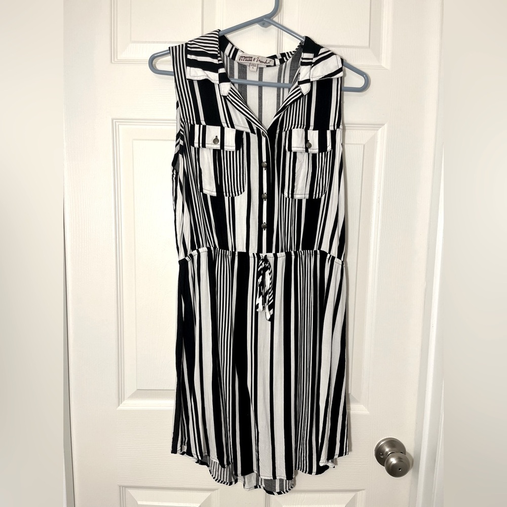 Gypsies & Moondust dress - Black & white striped - Size Large